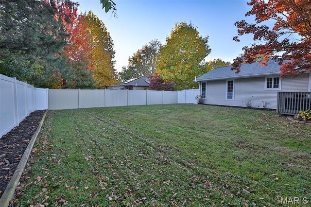 12 Cottonwood Glen, Glen Carbon, IL 62034