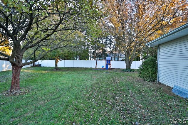 12 Cottonwood Glen, Glen Carbon, IL 62034
