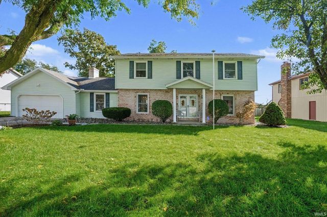 52566 Farmingdale Drive, Granger, IN 46530