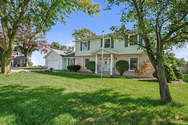 52566 Farmingdale Drive, Granger, IN 46530