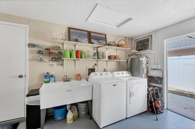 1456 STRADA D ARGENTO, Venice, FL 34292