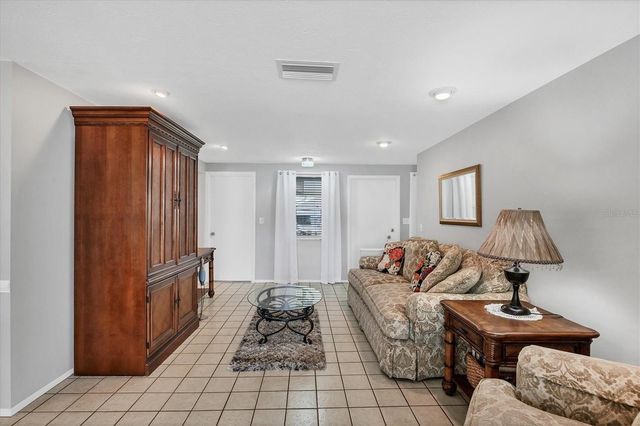 1456 STRADA D ARGENTO, Venice, FL 34292