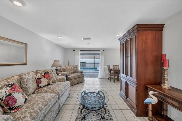 1456 STRADA D ARGENTO, Venice, FL 34292