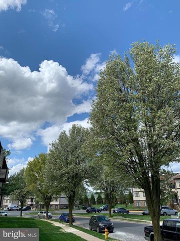 751-E HEATHER RIDGE DR #18E, Frederick, MD 21702