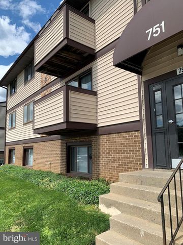 751-E HEATHER RIDGE DR #18E, Frederick, MD 21702