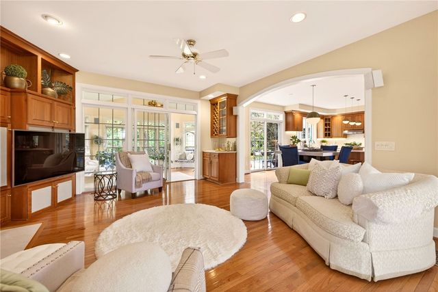 22 Wexford Glen, Pittsford, NY 14534