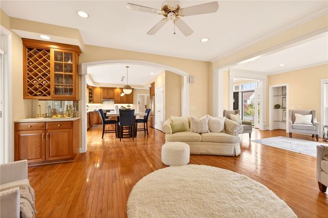 22 Wexford Glen, Pittsford, NY 14534