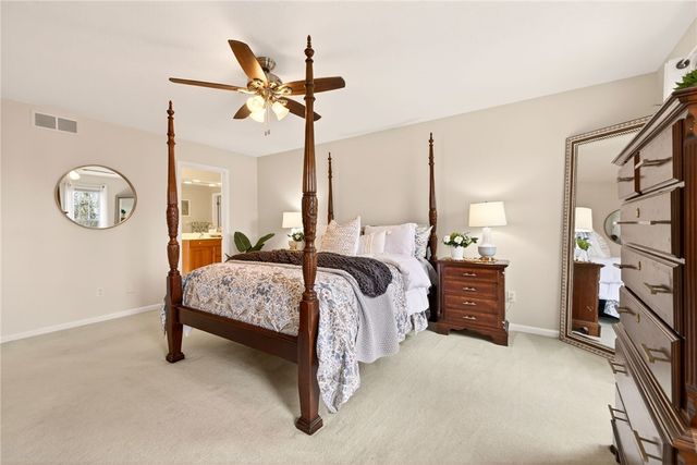 22 Wexford Glen, Pittsford, NY 14534