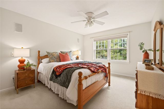 22 Wexford Glen, Pittsford, NY 14534