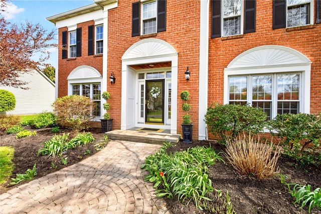 22 Wexford Glen, Pittsford, NY 14534