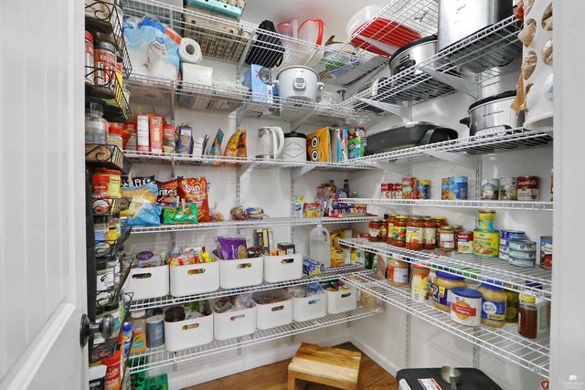 1040 Highland Ridge Drive, Manhattan, KS 66503