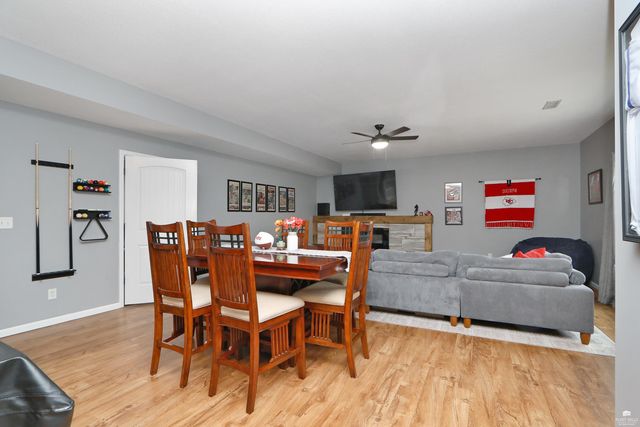 1040 Highland Ridge Drive, Manhattan, KS 66503