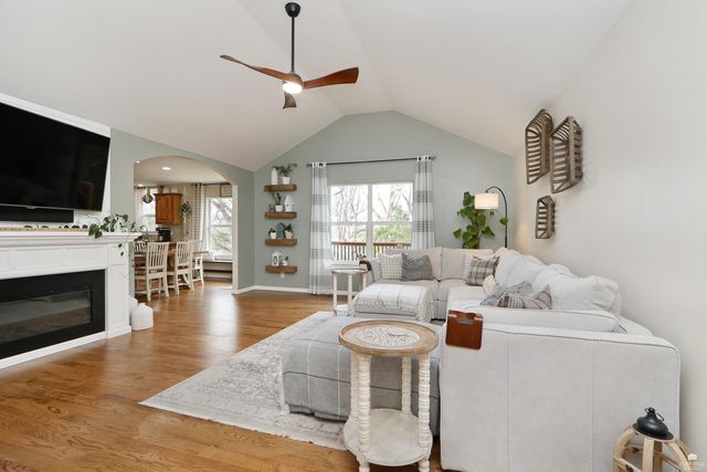 1040 Highland Ridge Drive, Manhattan, KS 66503