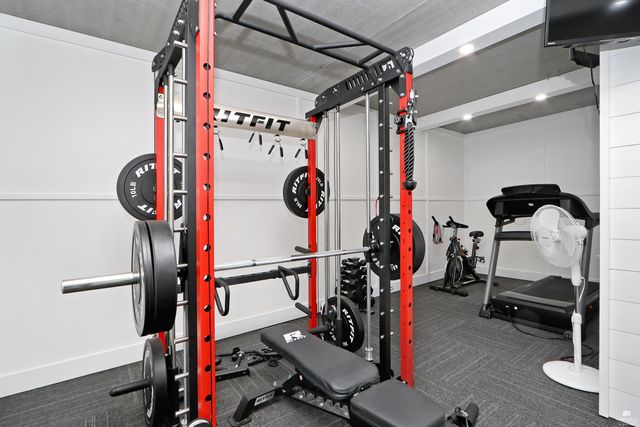 1040 Highland Ridge Drive, Manhattan, KS 66503