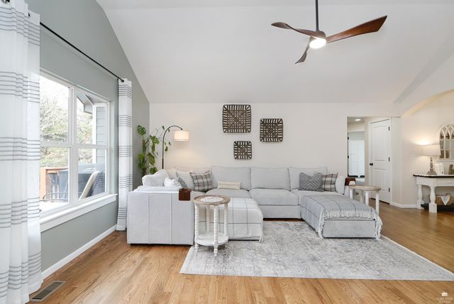 1040 Highland Ridge Drive, Manhattan, KS 66503