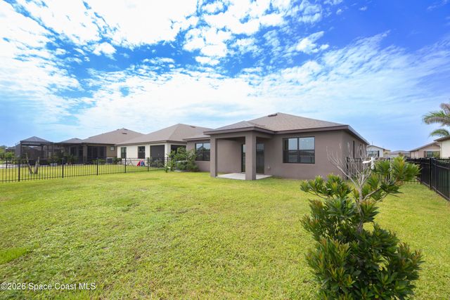 1883 Capital Drive SE, Palm Bay, FL 32909