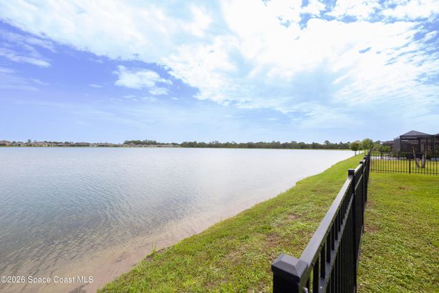 1883 Capital Drive SE, Palm Bay, FL 32909