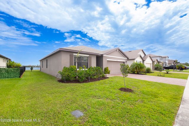 1883 Capital Drive SE, Palm Bay, FL 32909