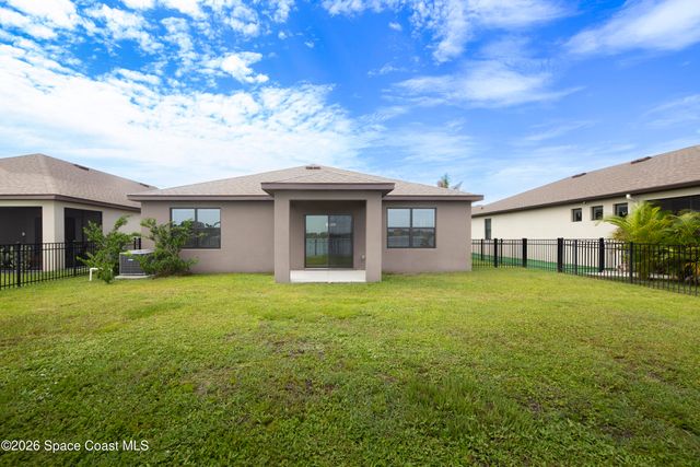 1883 Capital Drive SE, Palm Bay, FL 32909