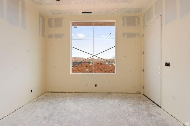 2401 PATRICIA DR, Santa Clara, UT 84765