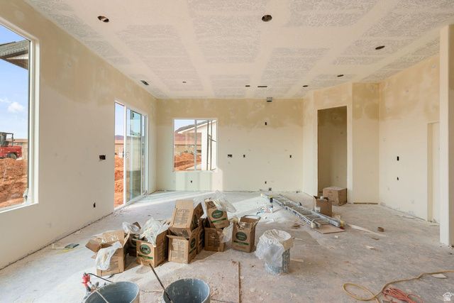 2401 PATRICIA DR, Santa Clara, UT 84765