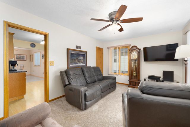 1429 5TH ST SW, Minot, ND 58701