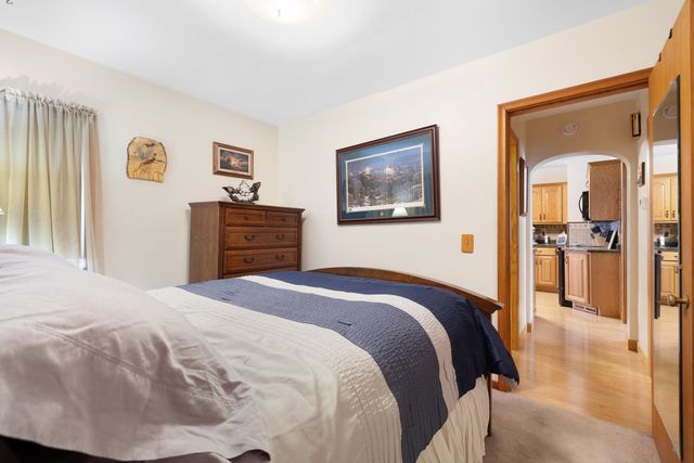 1429 5TH ST SW, Minot, ND 58701