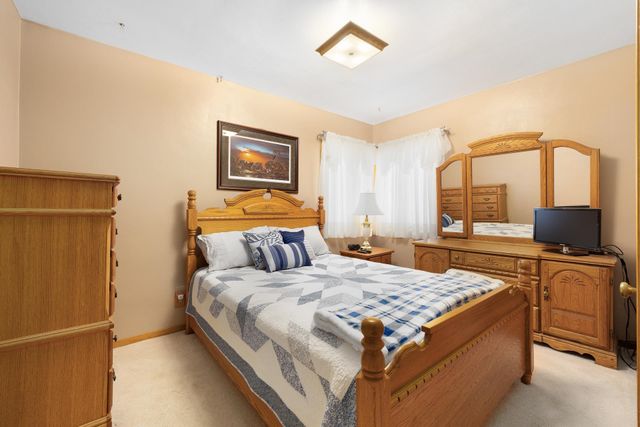 1429 5TH ST SW, Minot, ND 58701