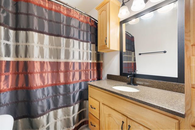 1429 5TH ST SW, Minot, ND 58701