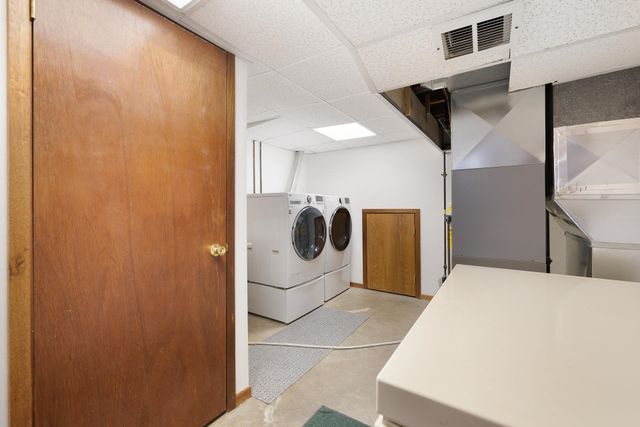 1429 5TH ST SW, Minot, ND 58701