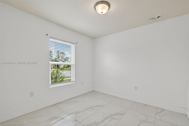 1977 SE Floresta Dr, Port St. Lucie, FL 34983