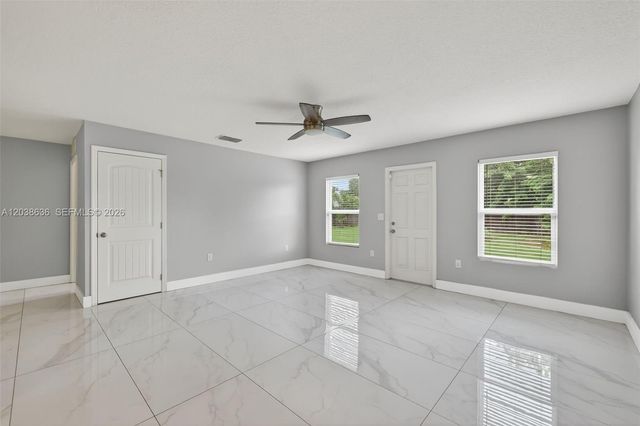 1977 SE Floresta Dr, Port St. Lucie, FL 34983