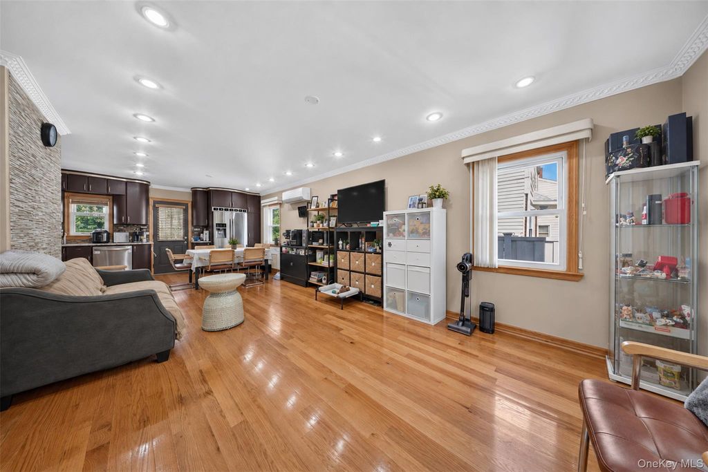 56-18 185th Street, Fresh Meadows, NY 11365 — photo 4