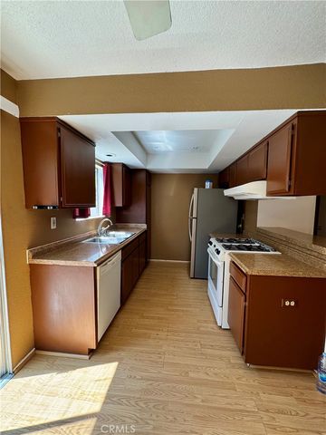1231 Hillandale Avenue 10, La Habra, CA 90631