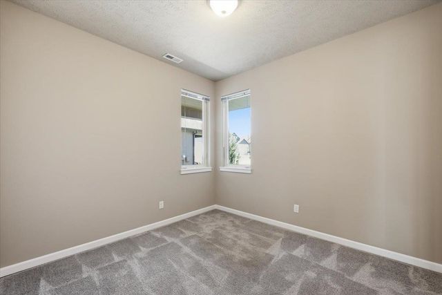 8504 N Summerhill Ln, Spokane, WA 99208