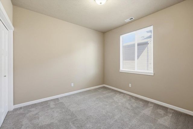 8504 N Summerhill Ln, Spokane, WA 99208