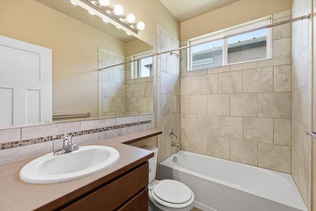8504 N Summerhill Ln, Spokane, WA 99208
