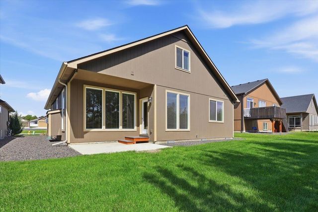 8504 N Summerhill Ln, Spokane, WA 99208