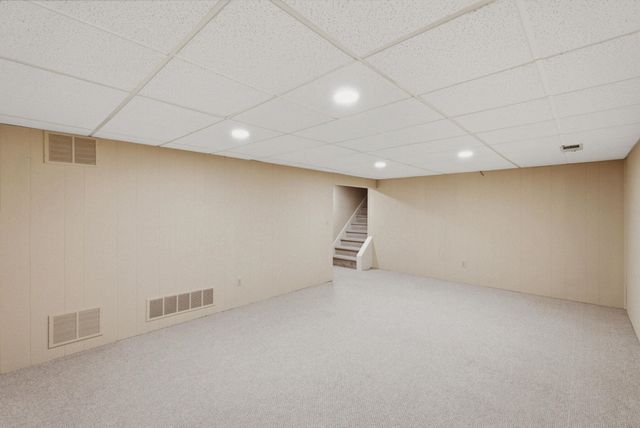 1613 N West Lynn, Wichita, KS 67212