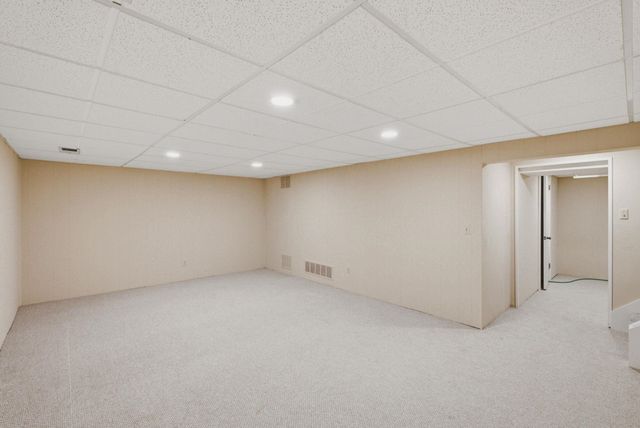 1613 N West Lynn, Wichita, KS 67212