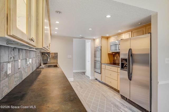 3130 Ellis Drive, West Melbourne, FL 32904