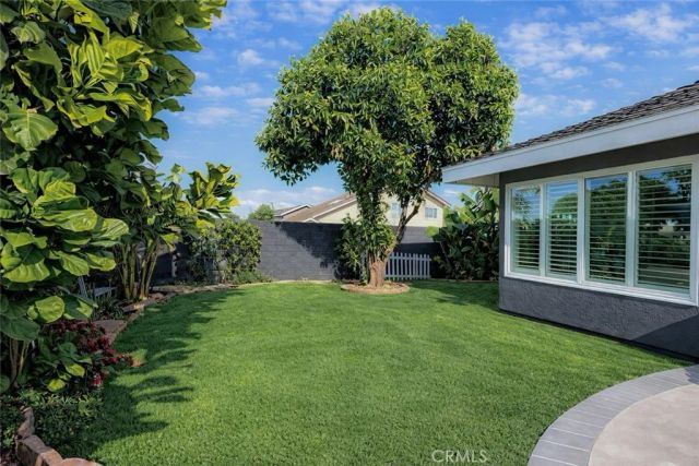 9543 Andover Cir, Fountain Valley, CA 92708