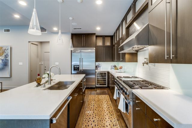 4678 Christopher Place, Dallas, TX 75204
