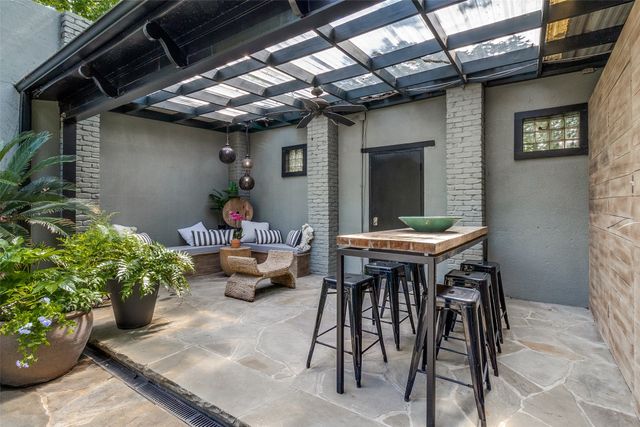 4678 Christopher Place, Dallas, TX 75204