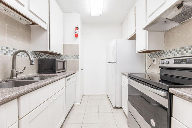 10047 Westpark Drive 14, Houston, TX 77042