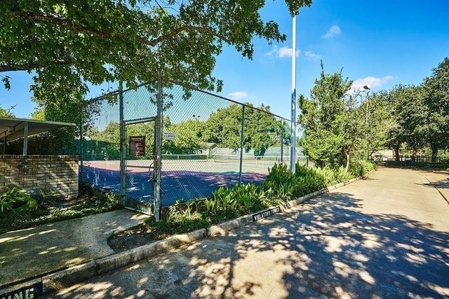 10047 Westpark Drive 14, Houston, TX 77042