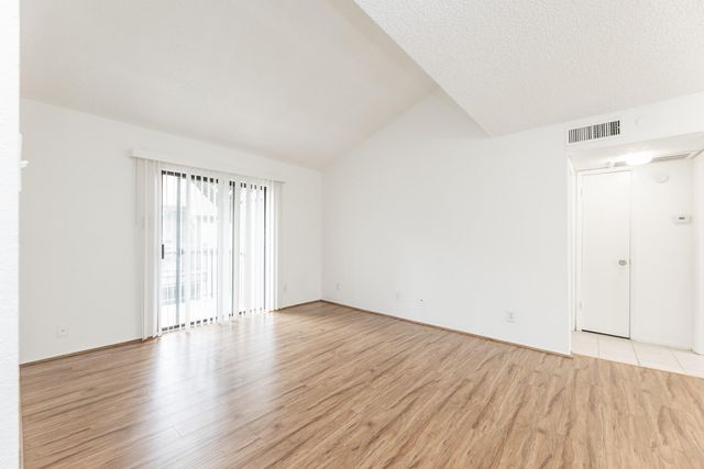 10047 Westpark Drive 14, Houston, TX 77042