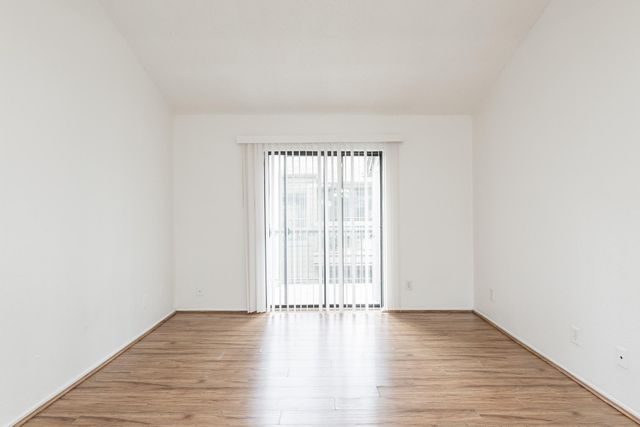 10047 Westpark Drive 14, Houston, TX 77042