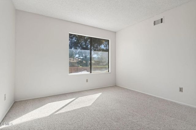 17164 Village 17, Camarillo, CA 93012