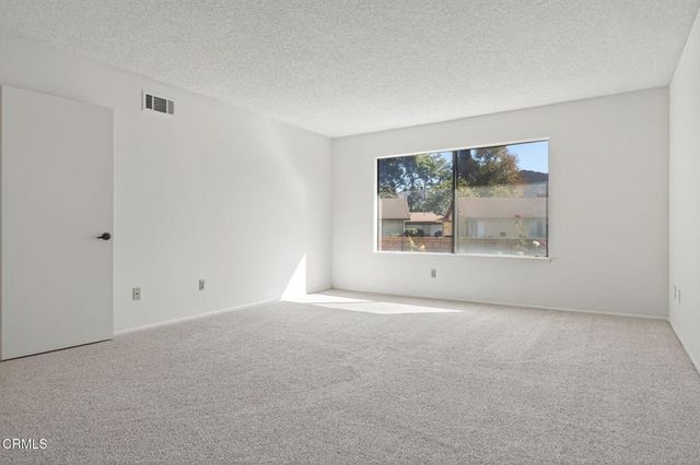 17164 Village 17, Camarillo, CA 93012